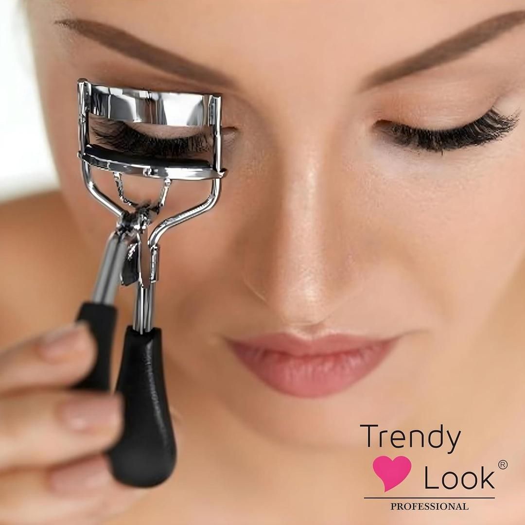 Reusable Eyelash Curler — Metal, Pinch-Free